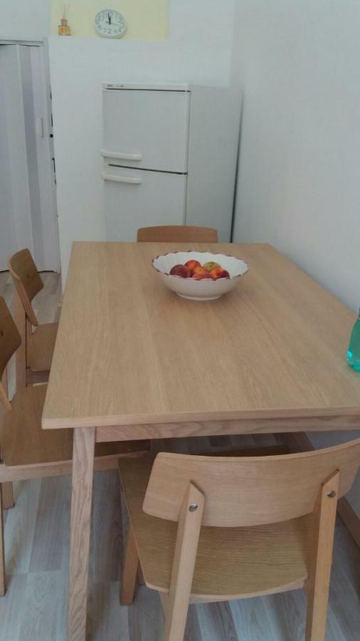 Happy Sunday Apartment Trani Bagian luar foto