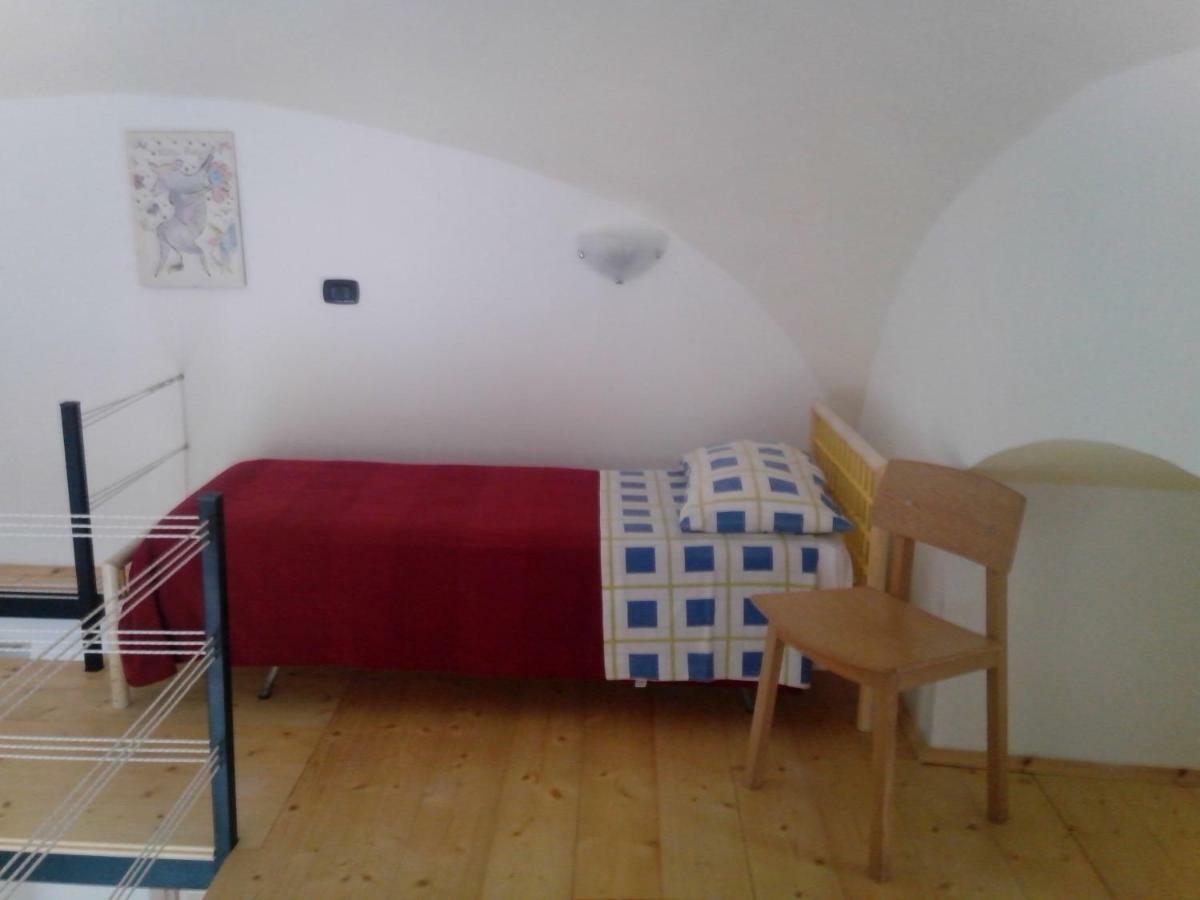 Happy Sunday Apartment Trani Bagian luar foto